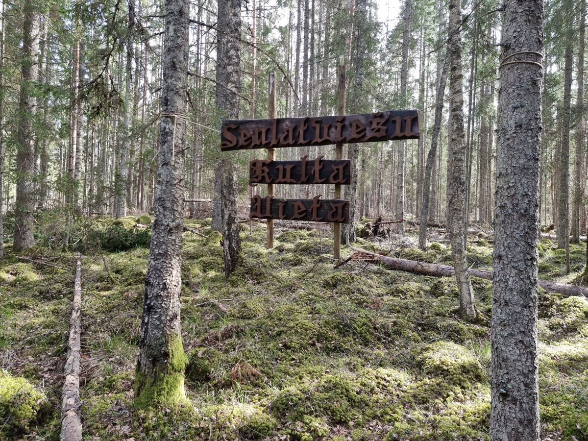 "Kulta vieta" Velna kalvā. 2025. gada aprīlis.