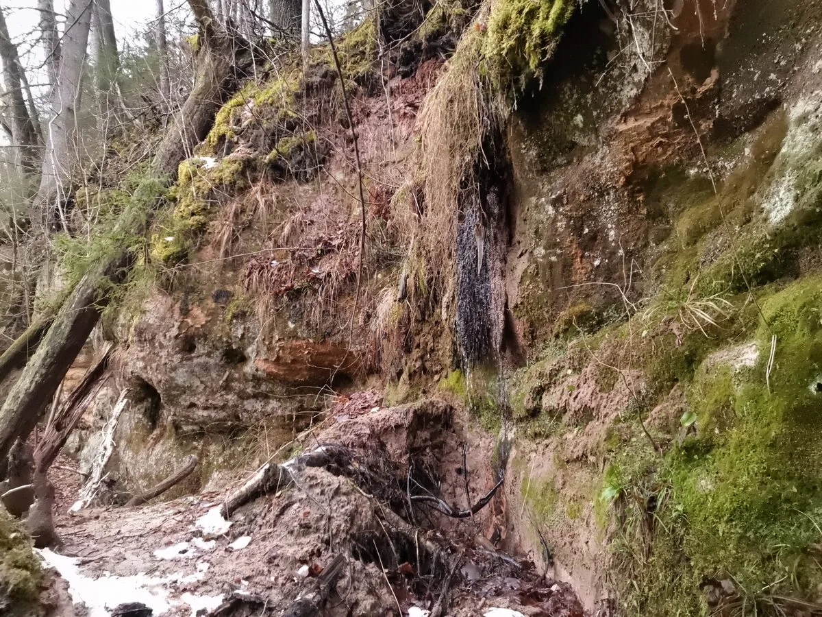 Sautas kalna ziemeļu ūdenskritums. 2025. gada janvāris.