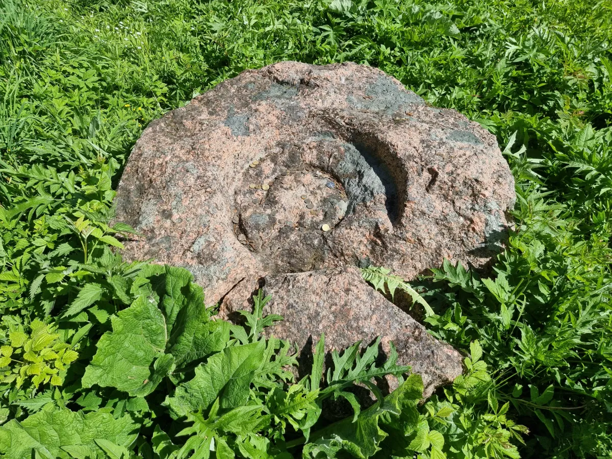 Meldzeres dobumakmens. 2025. gada maijs.