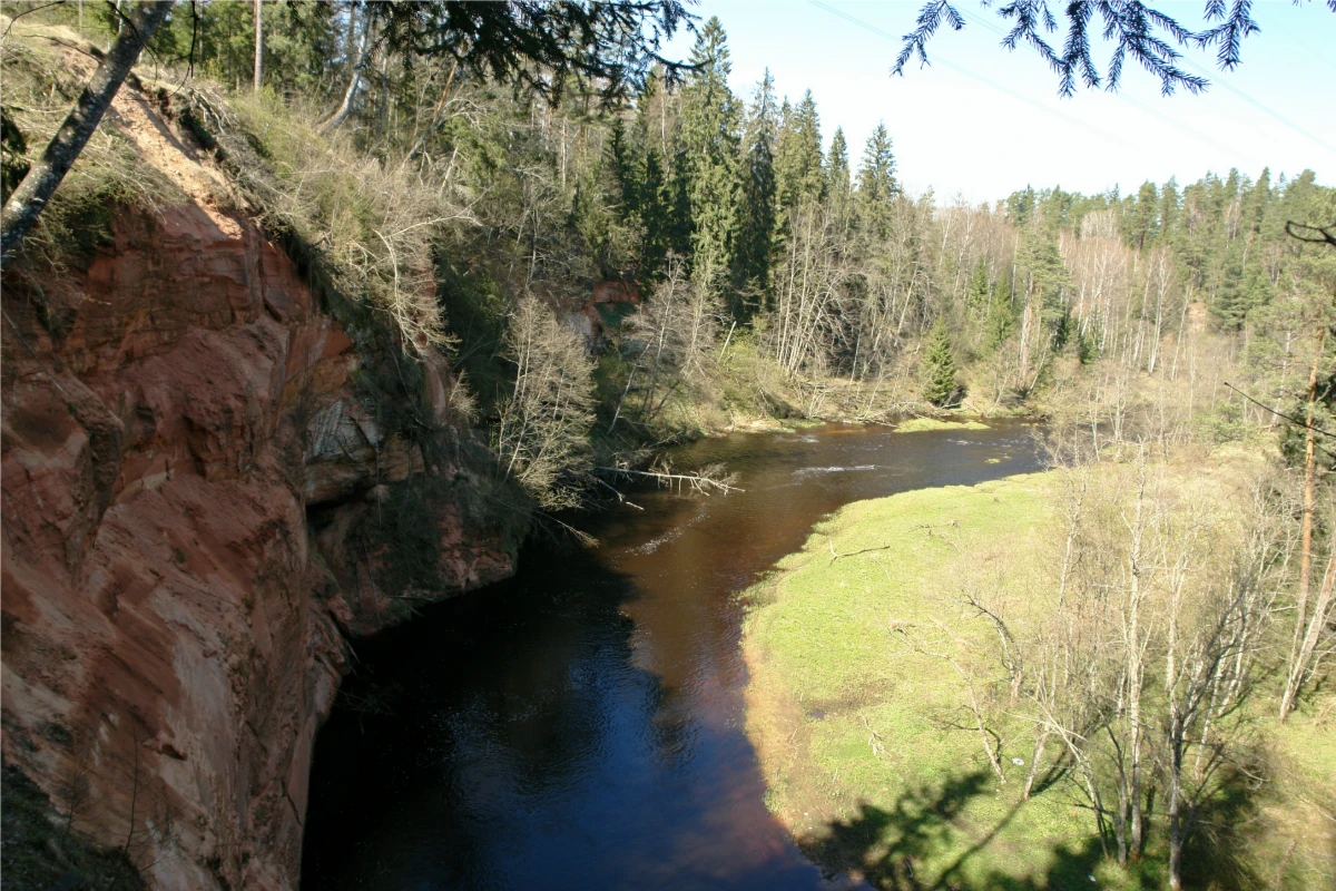 Slūnu iezis. 2008. gada aprīlis.